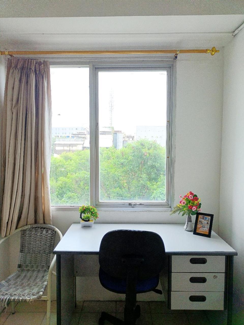 Cozy Studio Room Apartemen Centro City By Nusalink Giacarta Esterno foto