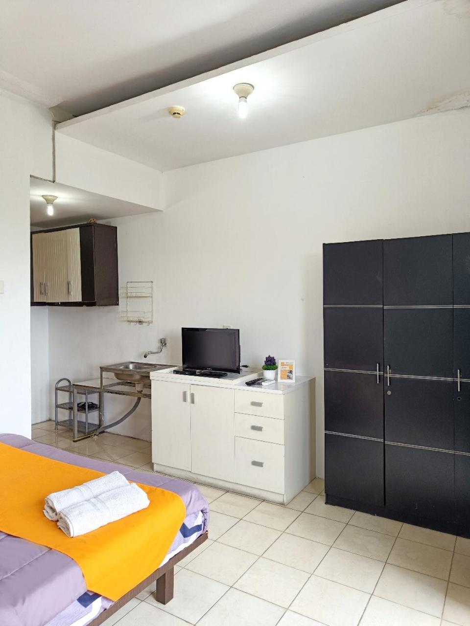 Cozy Studio Room Apartemen Centro City By Nusalink Giacarta Esterno foto